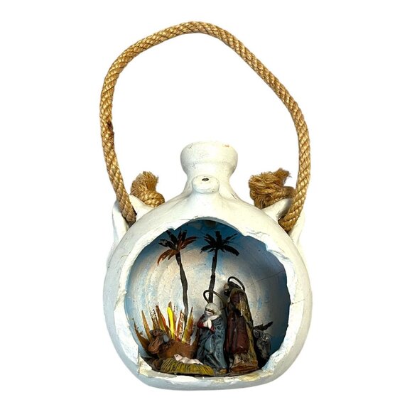 Ortigas Nativity Scene in Clay Canteen – Made in Spain – Handcrafted Wall Hangin - Picture 4 of 16